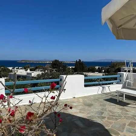 Serene, Spacious Paros Getaway *
