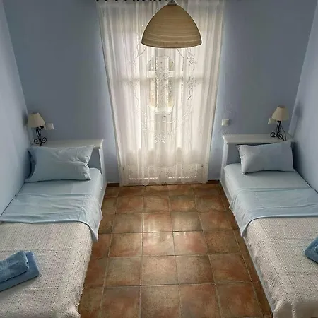 Σπίτι διακοπών Serene, Spacious Paros Getaway *
