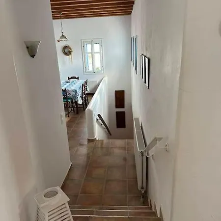 Σπίτι διακοπών Serene, Spacious Paros Getaway